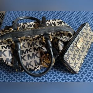 Michael Kors Bedford Purse and Wallet